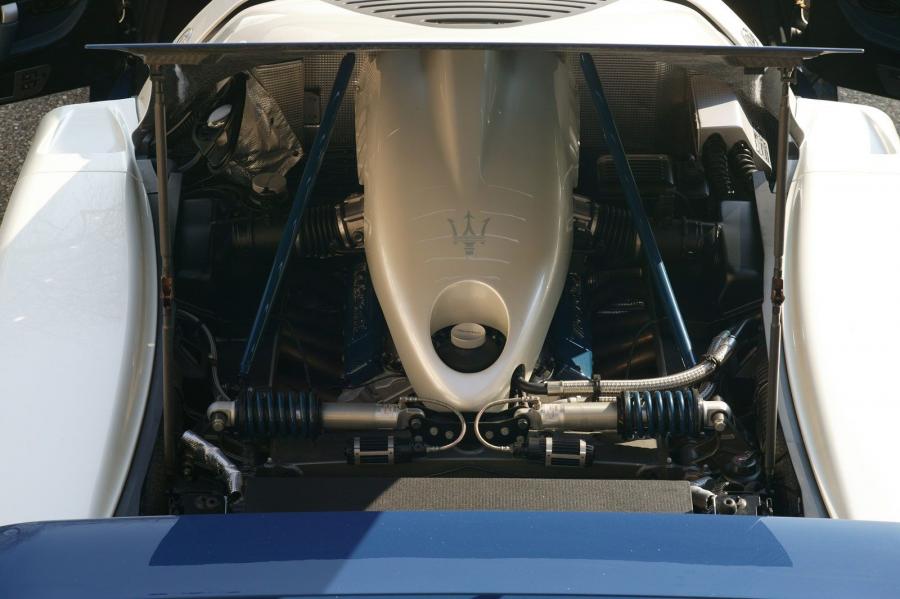  Maserati MC-12 2004 года  (фото 35 из 53)